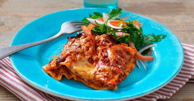 Lasagne med tomat och basilika